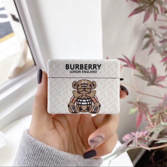 DESIGNER AIRPOD PRO PROTECTIVE CASE W/KEYRING - Picture 3 of 5